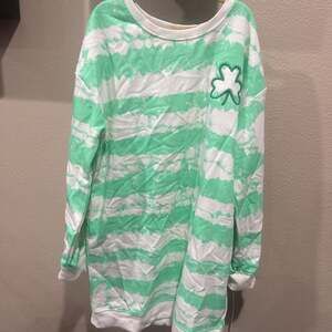 Cat & Jack girls st.Patrick's sweat shirts